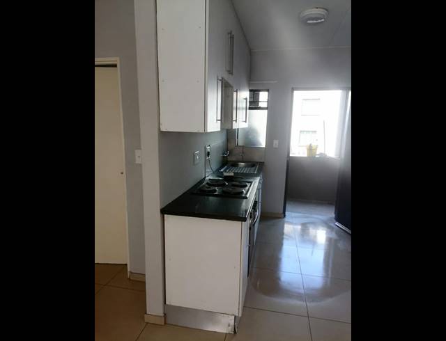2 BEDROOM HOUSE FOR SALE IN FLEURHOF